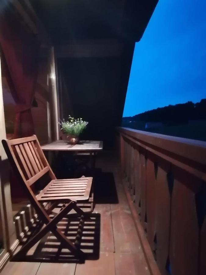 Holiday House Apartment Voukov Mlin シュマリェ・プリ・イェルシャフ エクステリア 写真